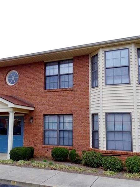 239 Mount Vernon Dr, Calhoun, GA 30701 - photo 1