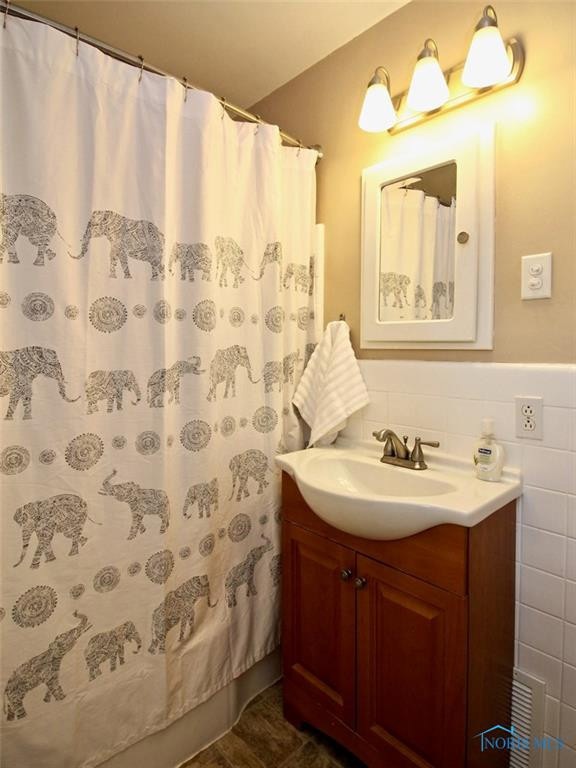 3831 Bowen Rd, Toledo, OH 43613 - photo 1