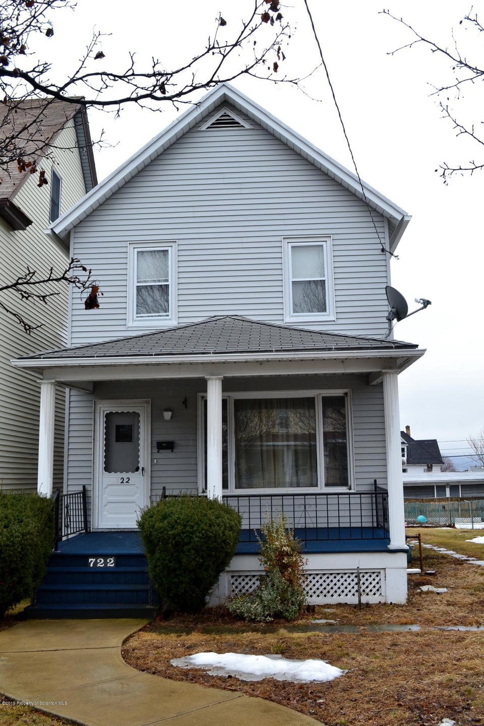 722 N Sumner Ave, Scranton, PA 18504 - photo 1