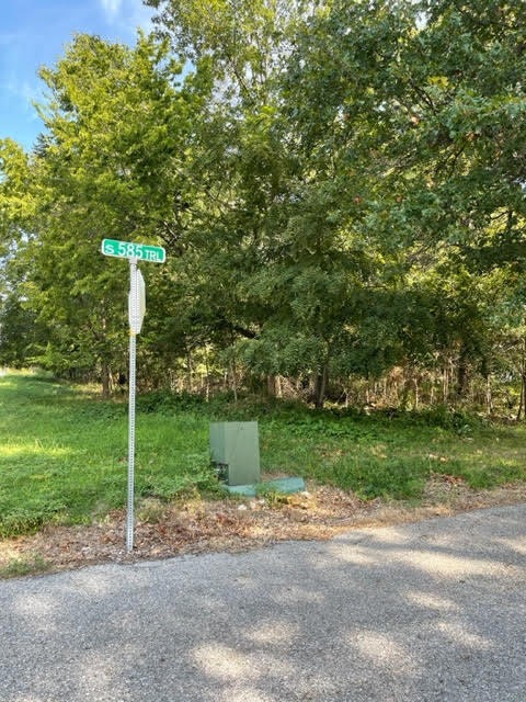 S. 585 Trail 1