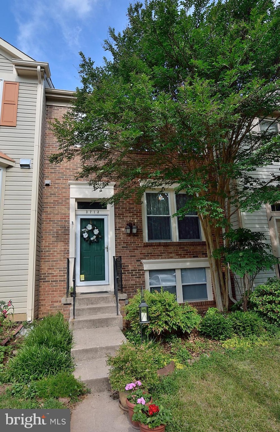 3713 Mazewood Ln, Fairfax, VA 22033 - photo 1