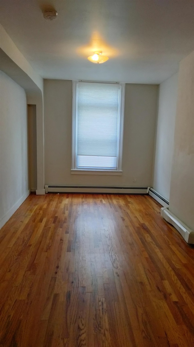 602 Grove St unit 2L2(top), Jersey City, NJ 07310 - photo 1