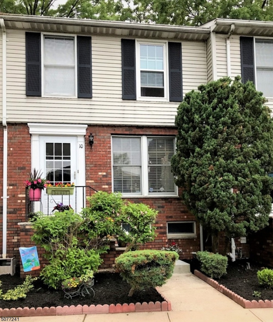 365 E Grand Ave unit 10, Rahway, NJ 07065 - photo 1