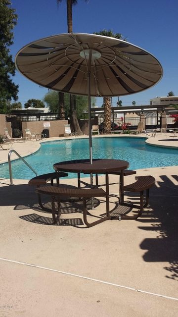 Pool 2