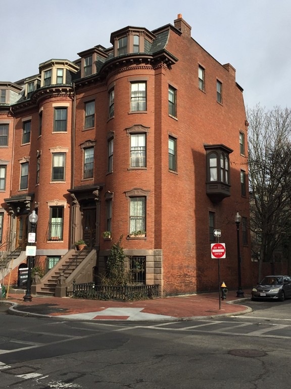 31 Worcester St, Boston, MA 02118 - photo 1