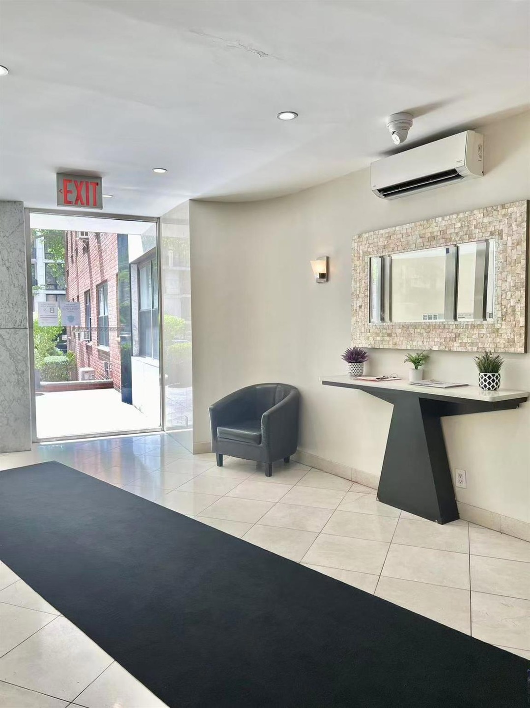 Walden Terrace unit 14R, Rego Park, NY 11374 - photo 1