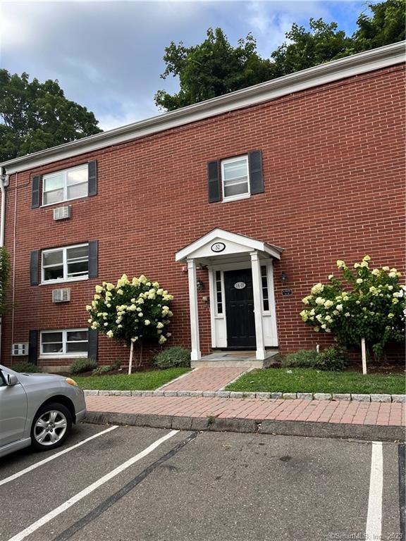 52 Wolfpit Ave unit 1D, Norwalk, CT 06851 - photo 1