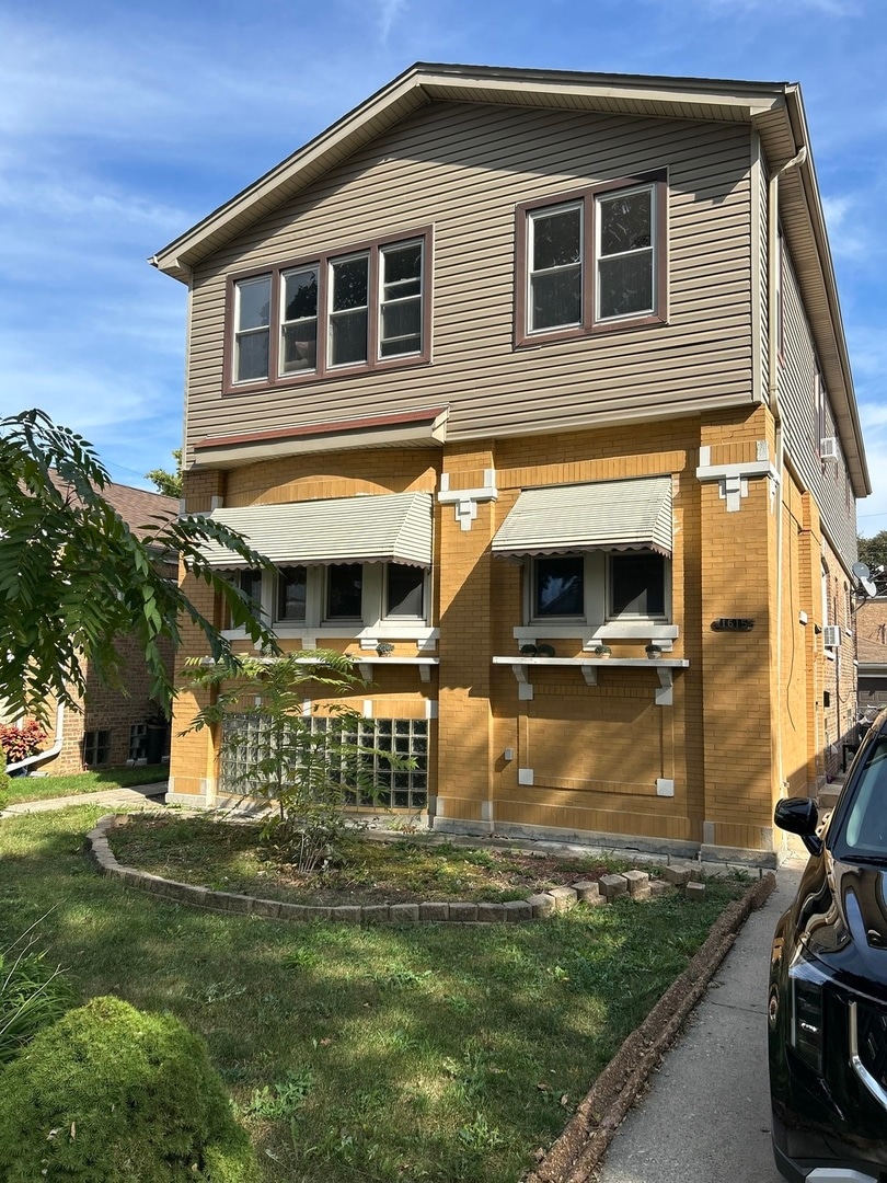 1615 Wenonah Ave, Berwyn, IL 60402 - photo 1