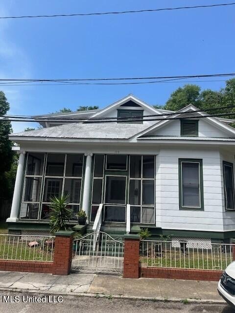 Pending $229,000 • Co-Listing Agent