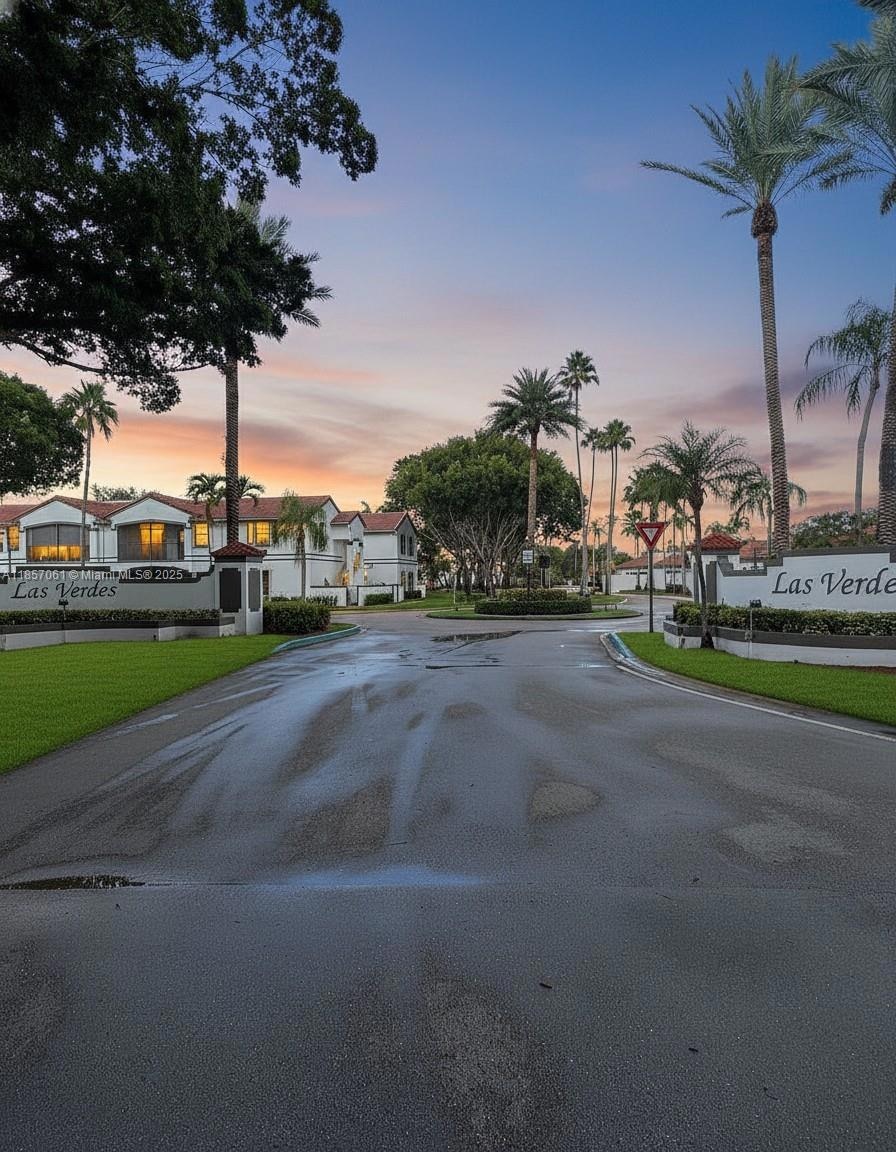 15830 SW 3rd Ct unit 1027, Pembroke Pines, FL 33027 - photo 1