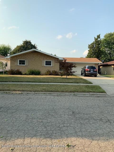 3424 Springbrook Ln, Lansing, MI 48917 - photo 1