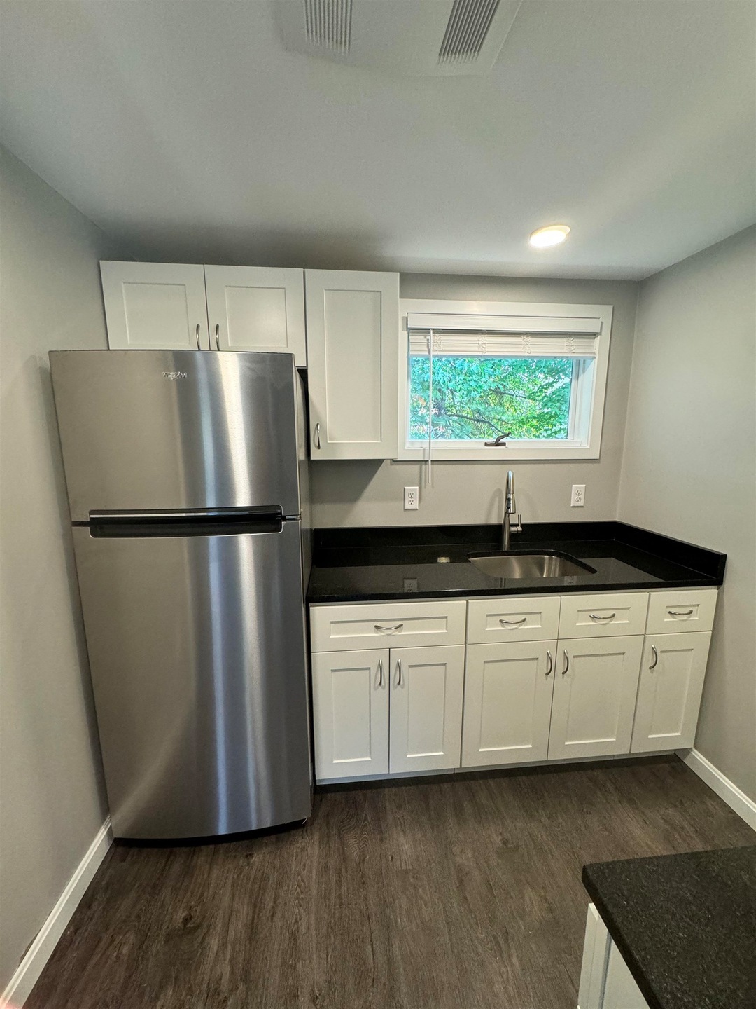 24 Monarch Way unit 206, Portsmouth, NH 03801 - photo 1