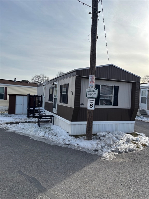 557 SW Cutoff unit U:121, Worcester, MA 01607 - photo 1