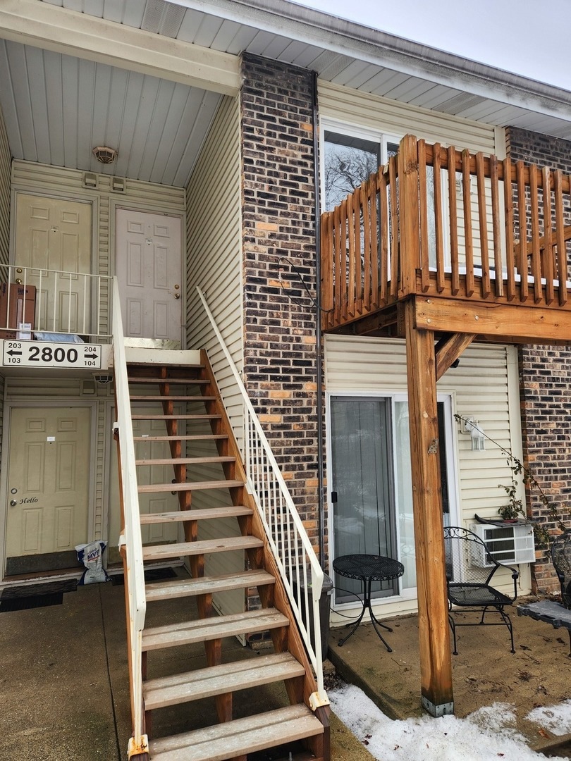 2800 Light Rd unit 204, Oswego, IL 60543 - photo 1