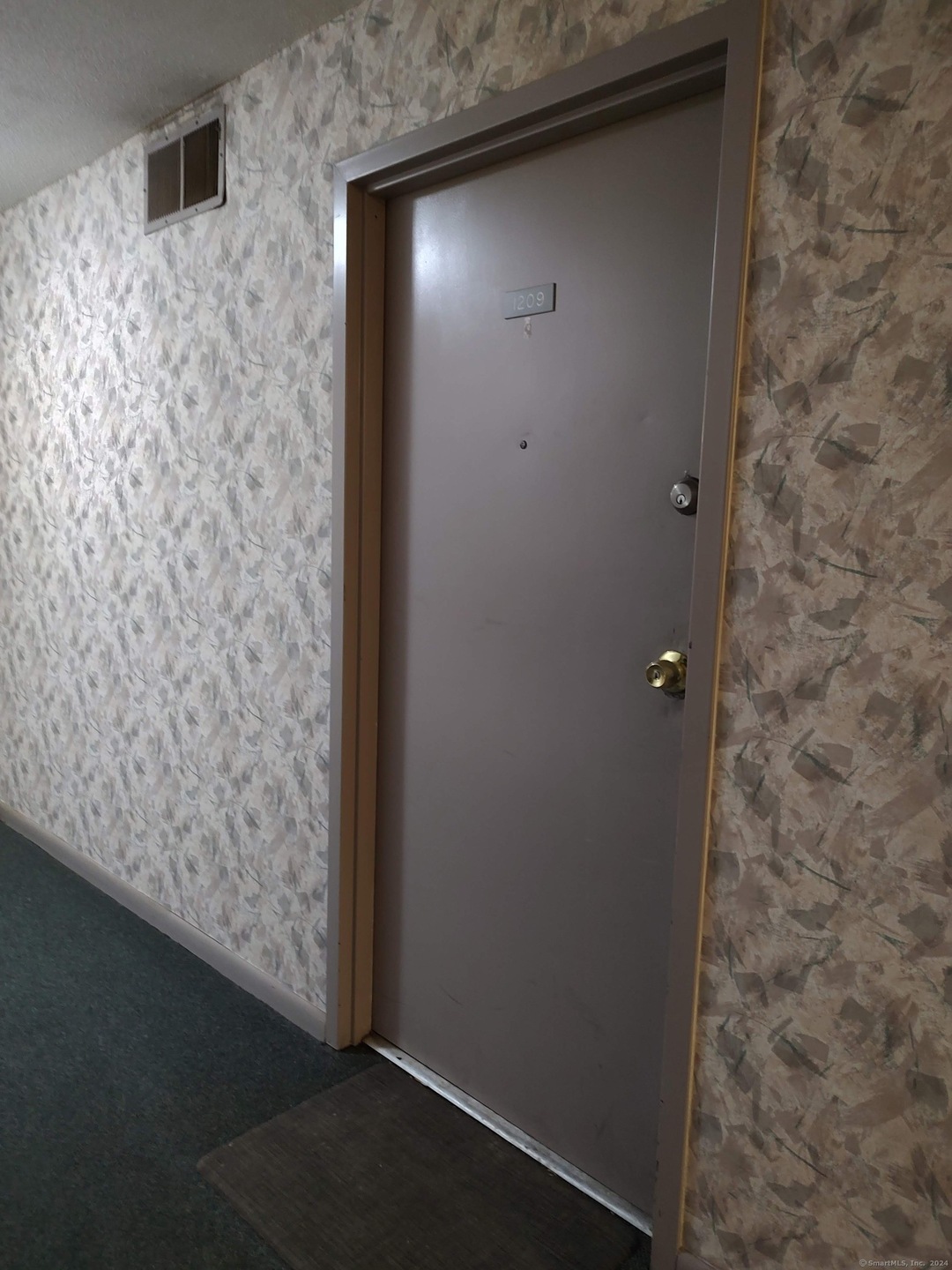 1209 Harbor View Dr unit 1209, Rocky Hill, CT 06067 - photo 1