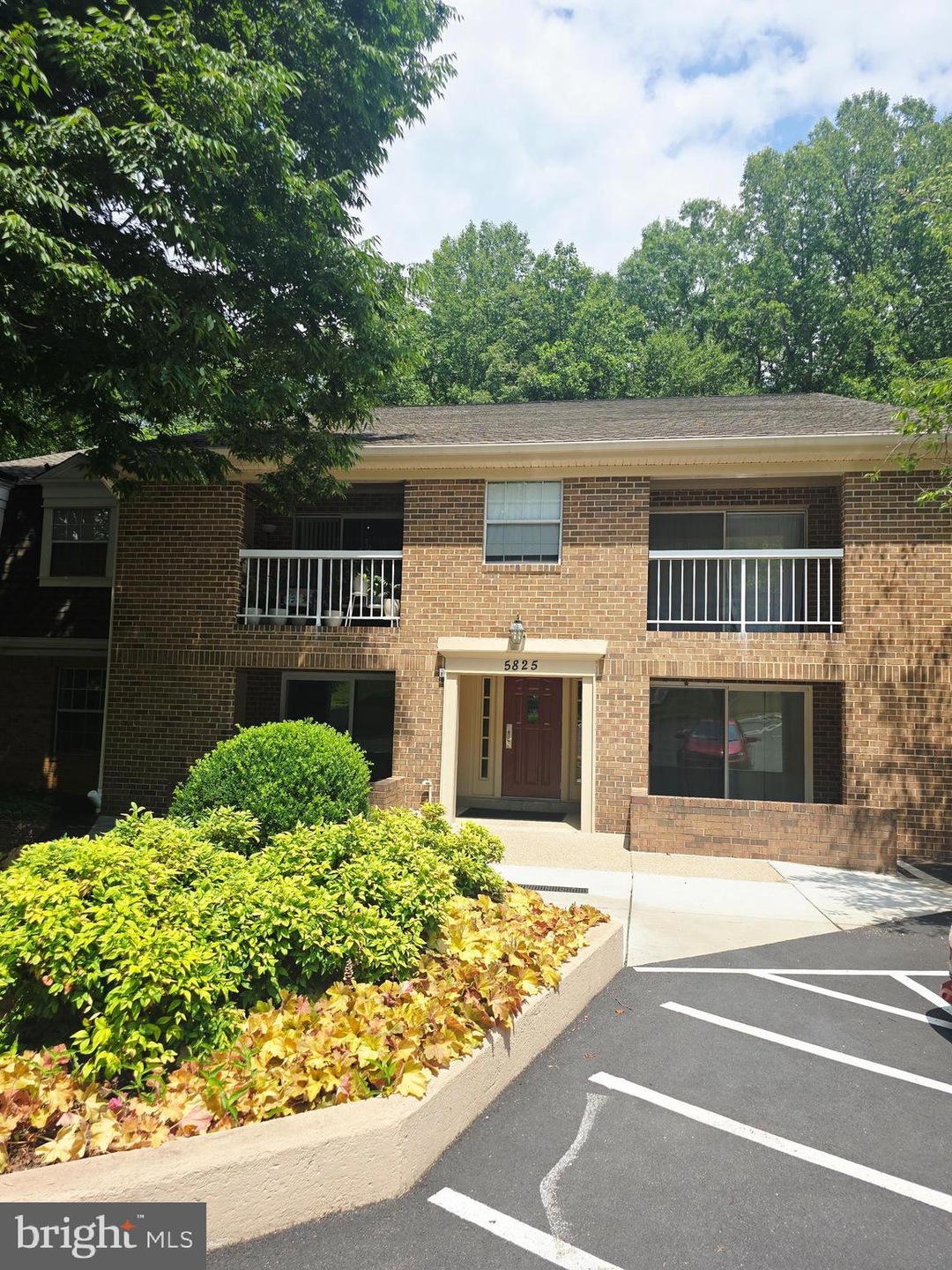 5825 Cove Landing Rd unit 101, Burke, VA 22015 - photo 1