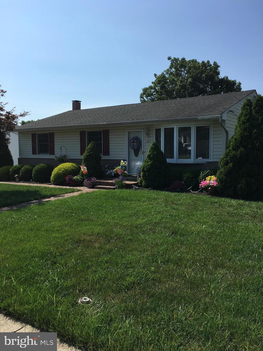 617 Hopkins St, Brooklyn, MD 21225 - photo 1