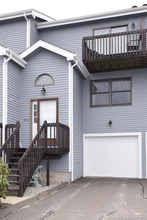 802 Lake Vista Dr unit 802, East Hampton, CT 06424 - photo 1