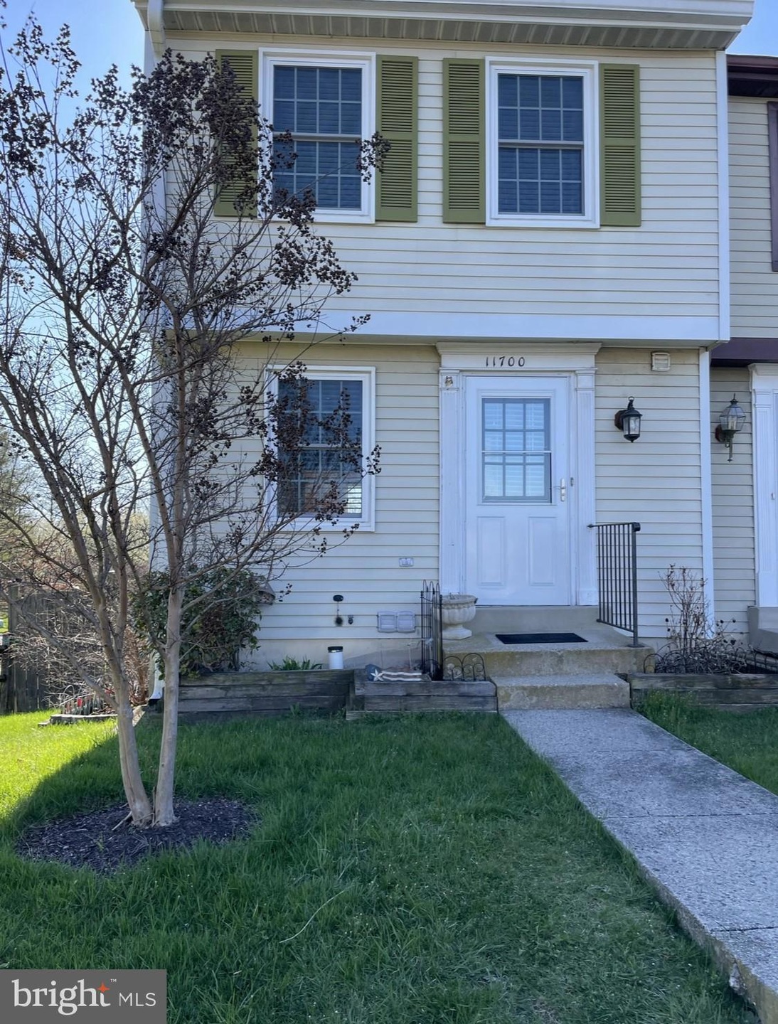 11700 Zebrawood Ct, Germantown, MD 20876 - photo 1