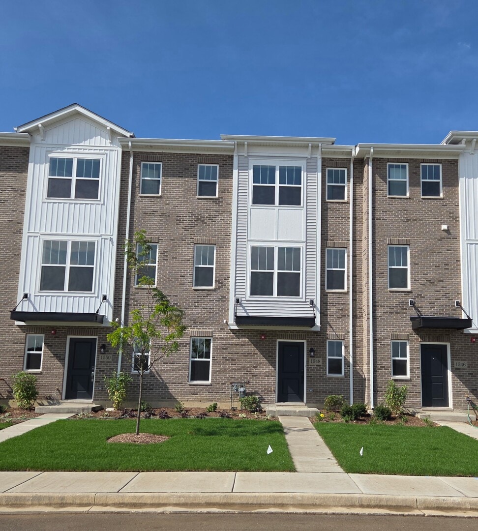 Sold $429,990 • Co-Listing Agent