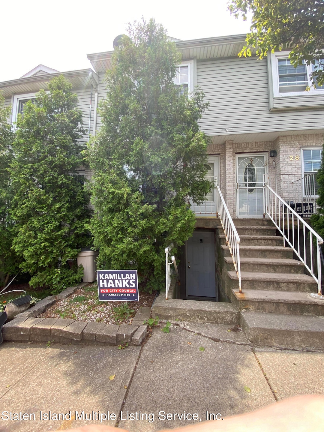 26 Sky Ln, Staten Island, NY 10304 - photo 1