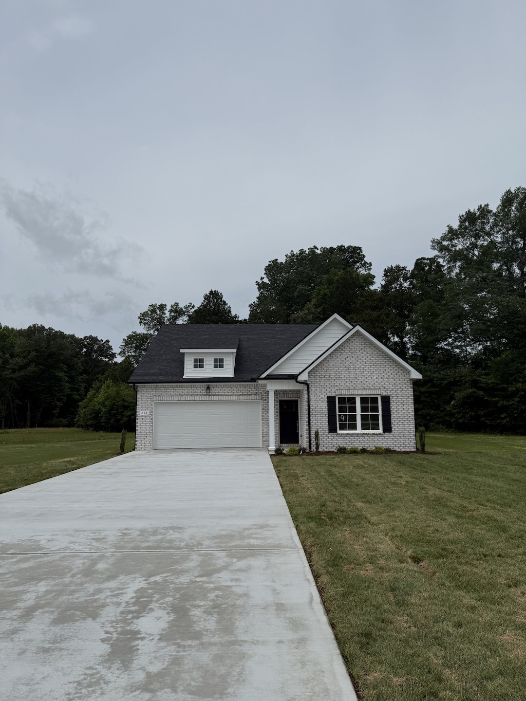 Pending $409,900 • Co-Listing Agent