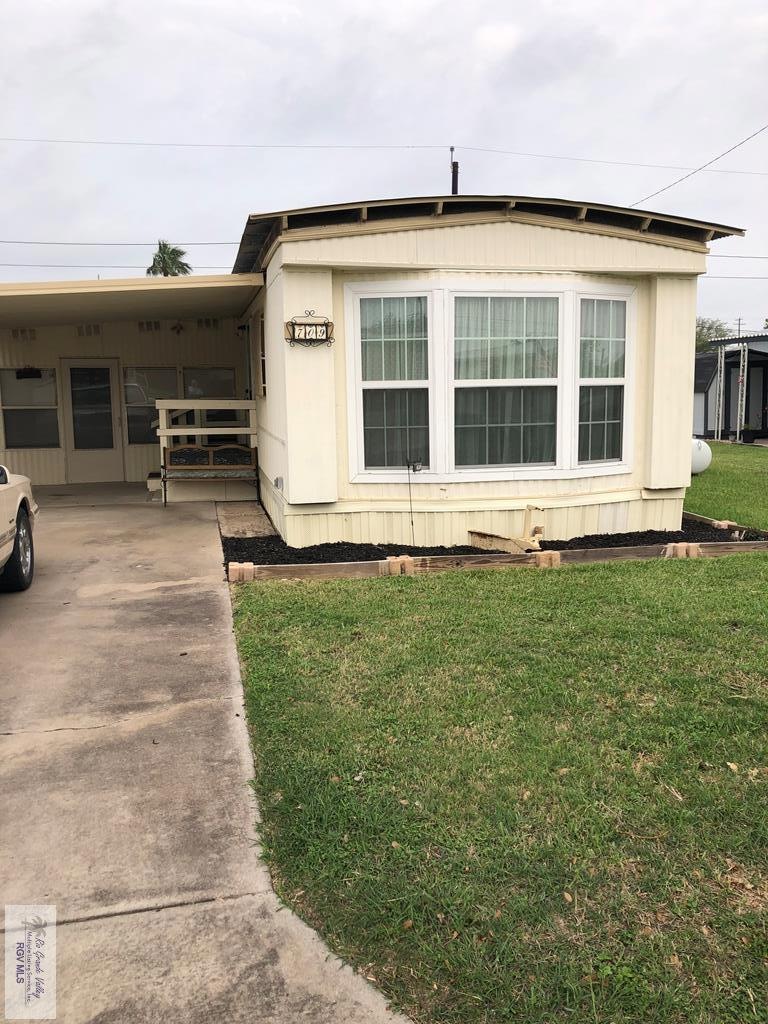 709 N Anaqua St unit 49, La Feria, TX 78559 - photo 1