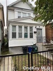 87-66 110th St unit 2, Jamaica, NY 11418 - photo 1