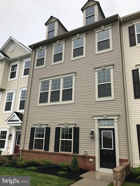 20494 Zolabeane Square, Sterling, VA 20165 - photo 1