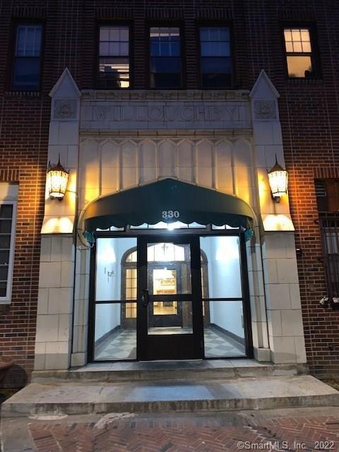 330 Laurel St unit 310, Hartford, CT 06105 - photo 1