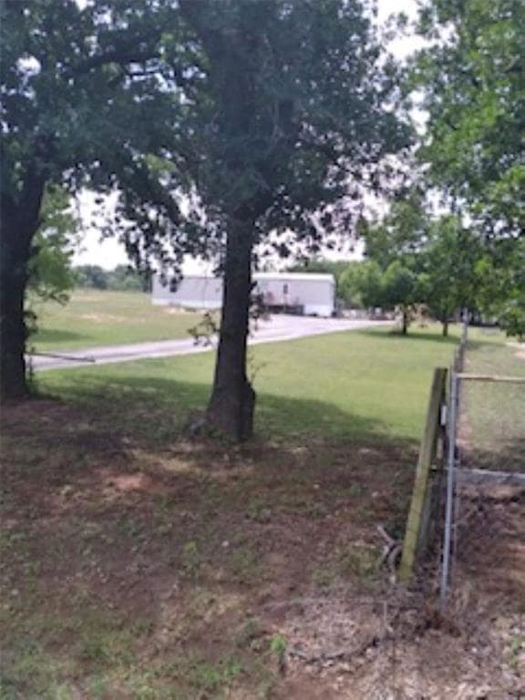 122 Rommel Ct, Springtown, TX 76082 - photo 1