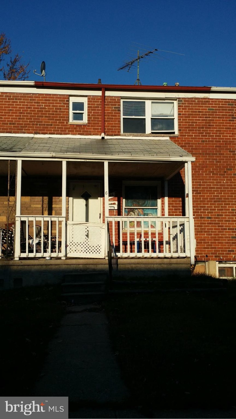 1046 Foxwood Ln, Essex, MD 21221 - photo 1