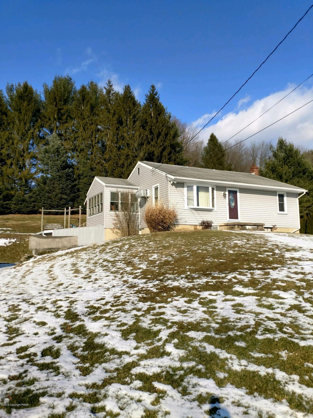 812 Mahoning Dr E, Lehighton, PA 18235 - photo 1