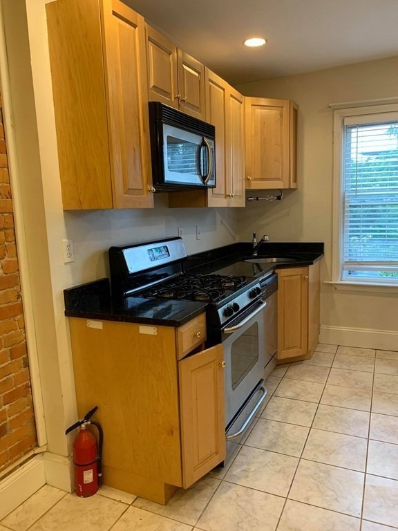 For Rent $4,595/month