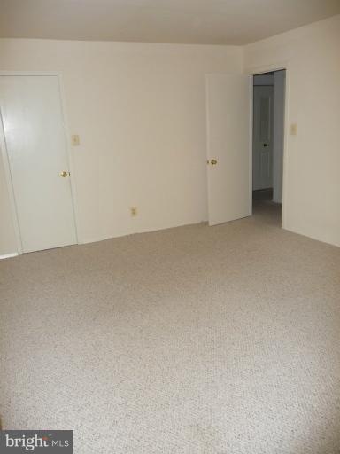 11415 Commonwealth Dr unit 1, Rockville, MD 20852 - photo 1