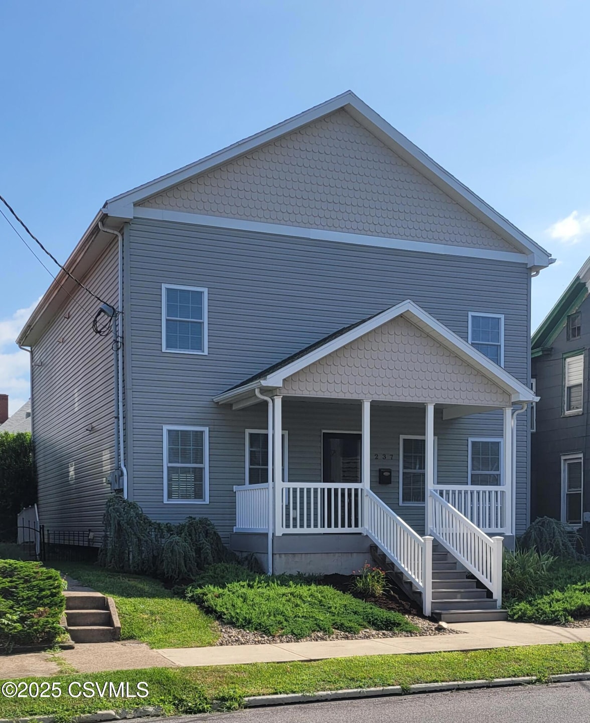 Sold $250,000 • Co-Listing Agent