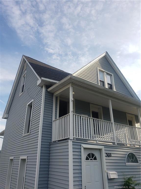 560 Sedgewick Ave unit 2, Stratford, CT 06615 - photo 1