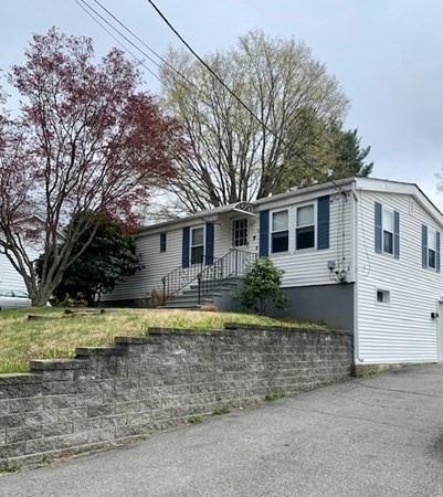 6 Benson St, Worcester, MA 01604 - photo 1