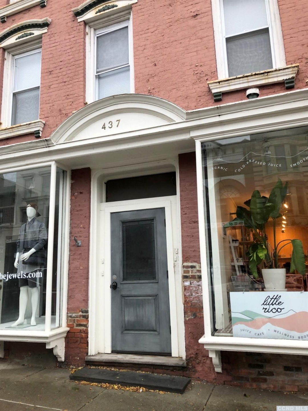 437 Warren St unit 2L, Hudson, NY 12534 - photo 1