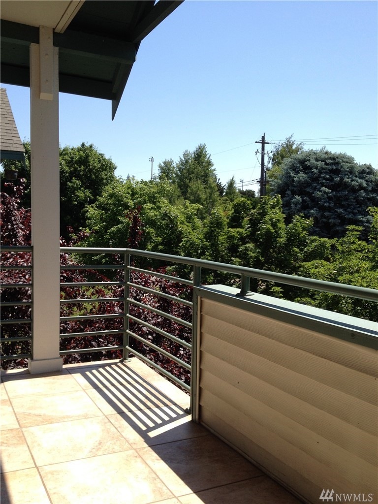 667 4th St NE unit L302, East Wenatchee, WA 98802 - photo 1