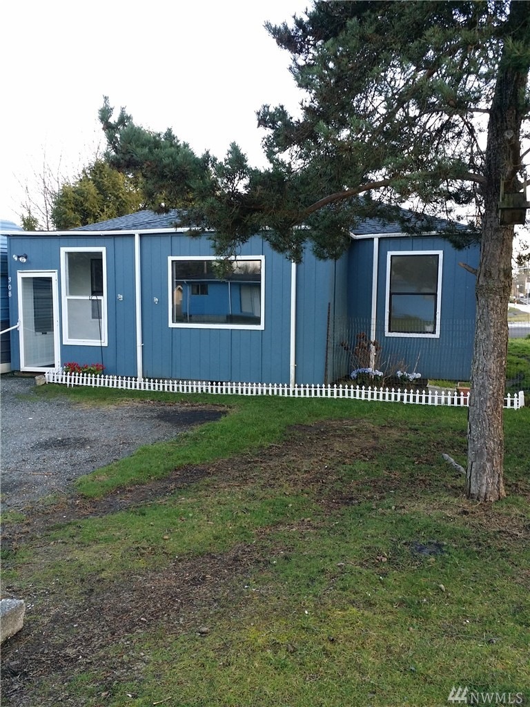 308 Edwards St SW, Yelm, WA 98597 - photo 1
