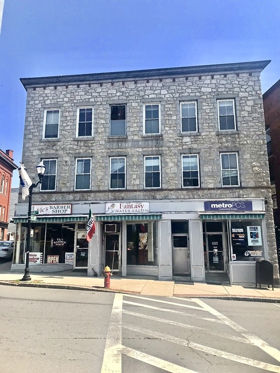 20-24 Main St unit 4, Hudson, MA 01749 - photo 1