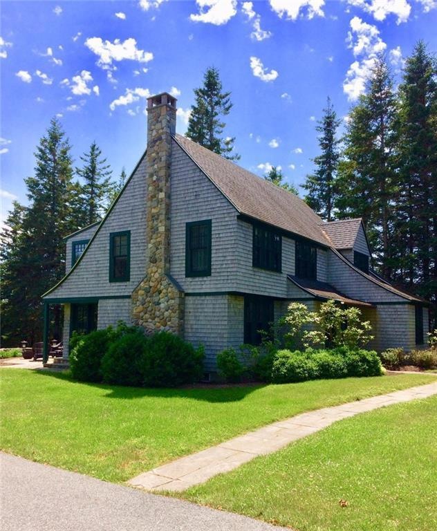 Classic Mount Desert Island Cottage...