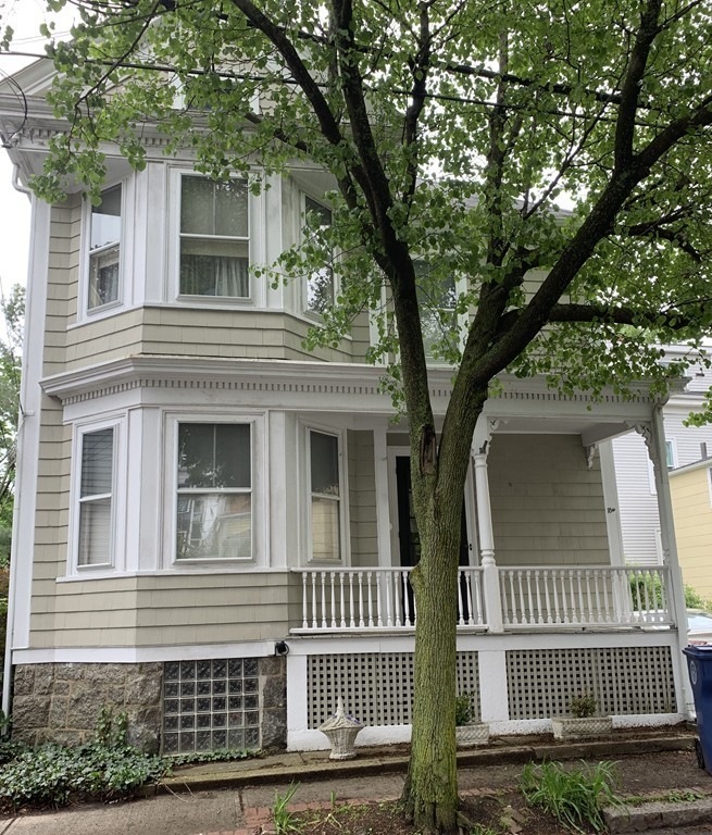 18 1/2 Pickman St, Salem, MA 01970 - photo 1