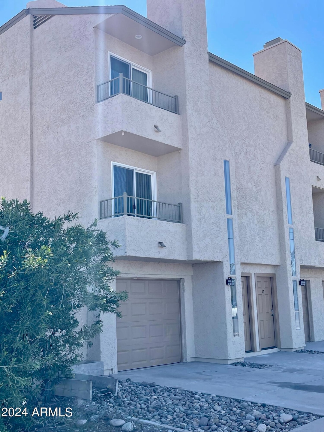 225 N Pomeroy unit 18, Mesa, AZ 85201 - photo 1