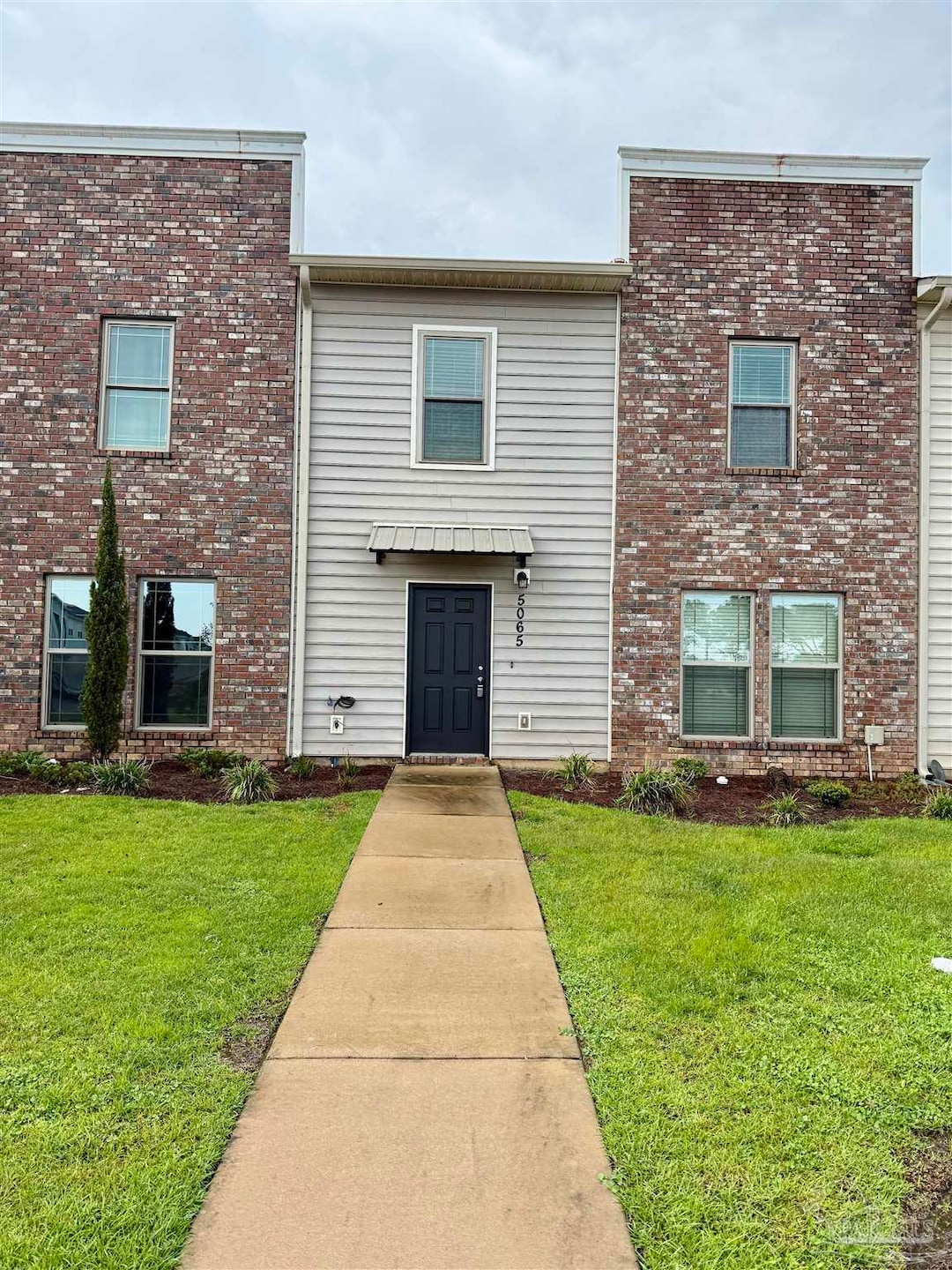 For Rent $1,635/month