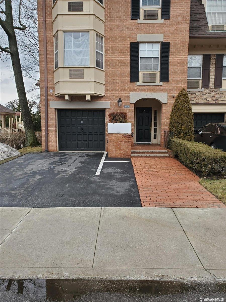 207-01 Estates Dr unit 146M, Bayside, NY 11360 - photo 1