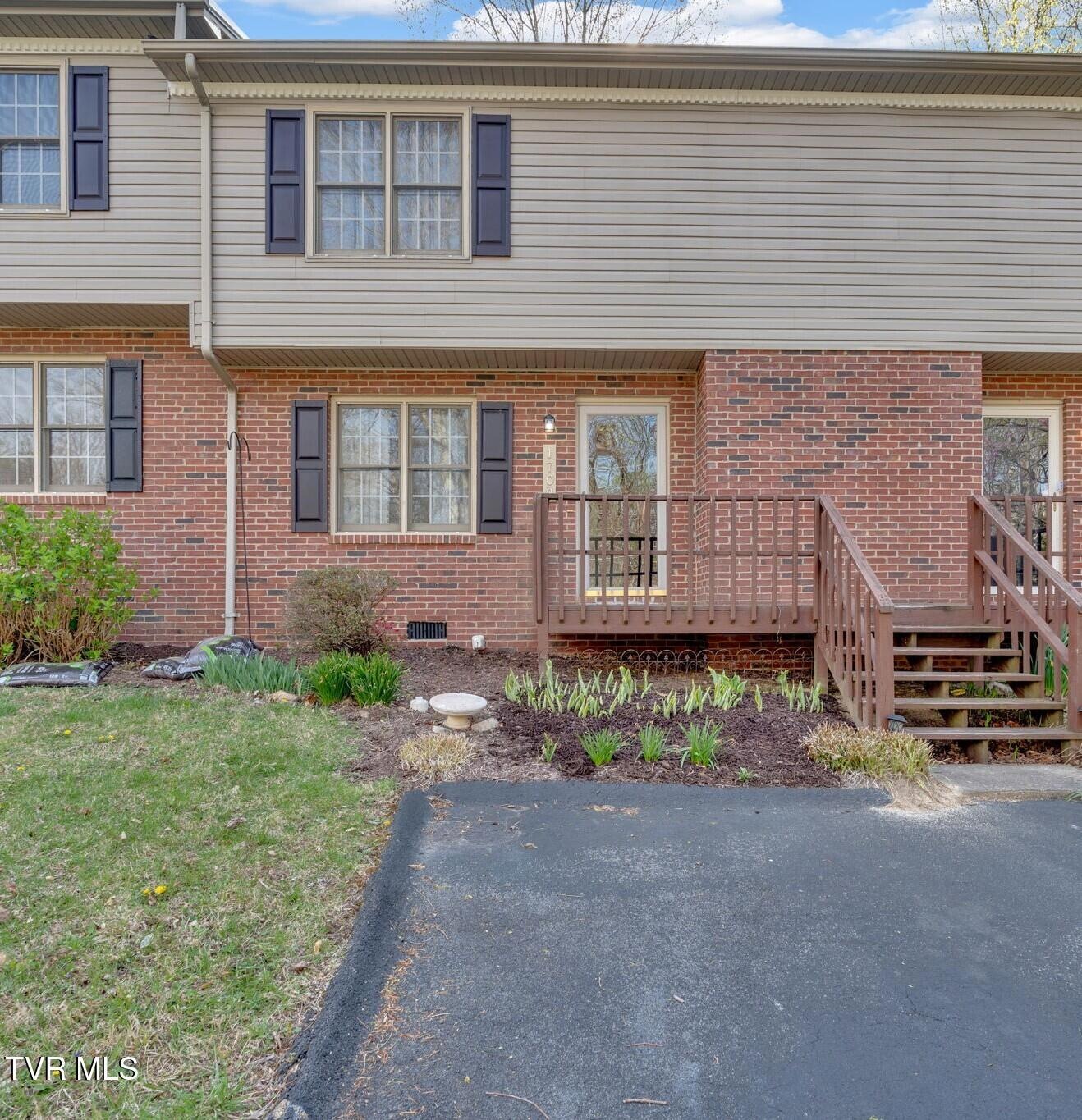 1709 Herrin Dr 2