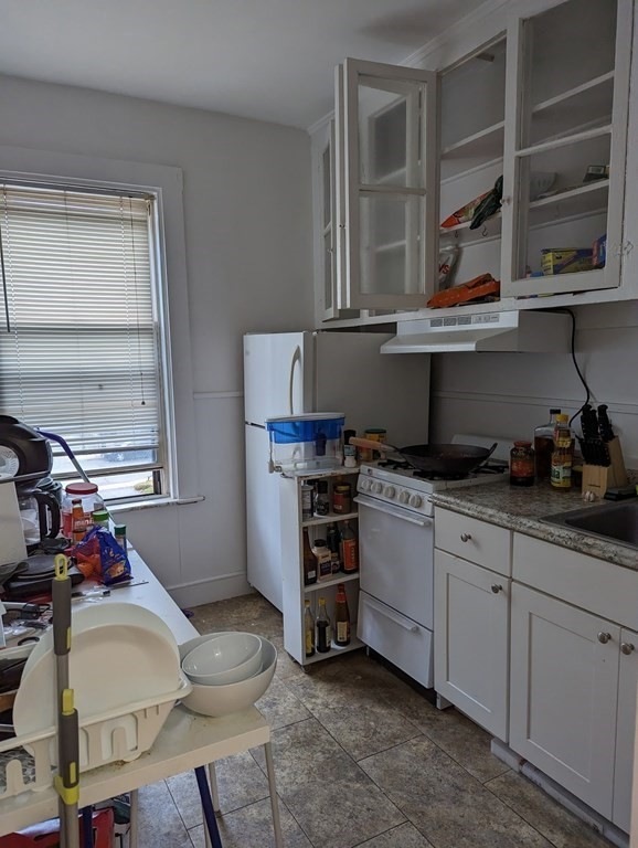 4A Pleasant Ave unit 6, Somerville, MA 02143 - photo 1