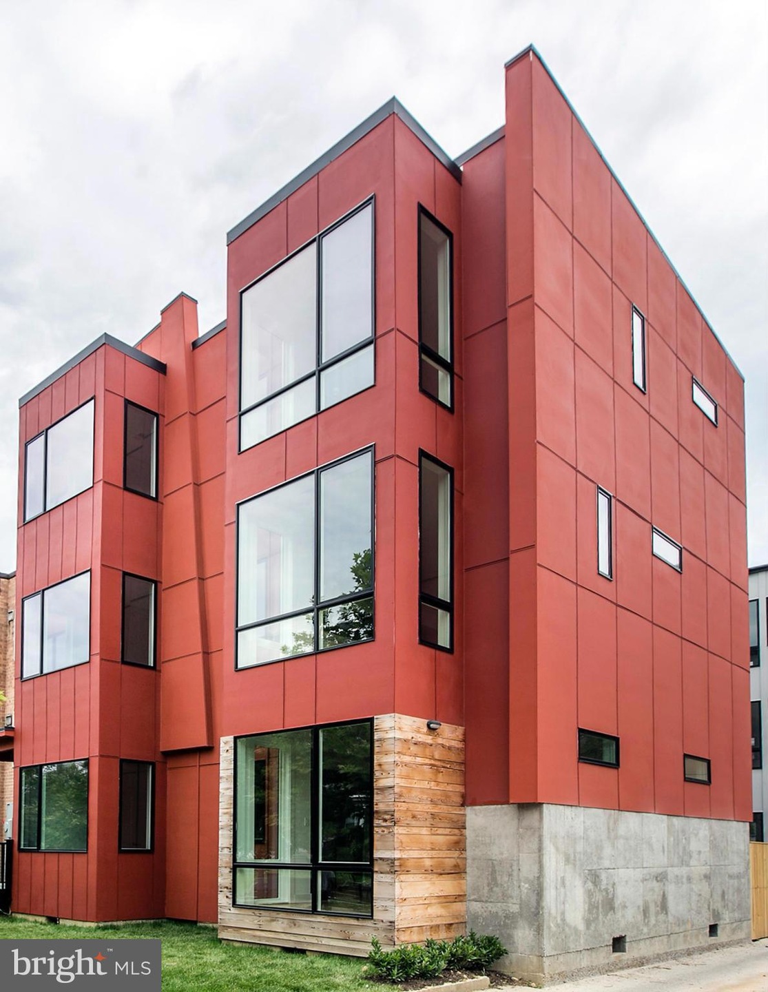 715 Kenyon St NW unit 6, Washington, DC 20010 - photo 1